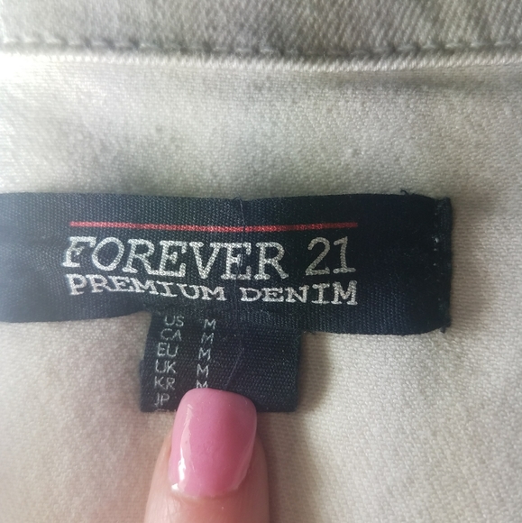 Beige Denim Jacket- Slightly cropped - Picture 3 of 3